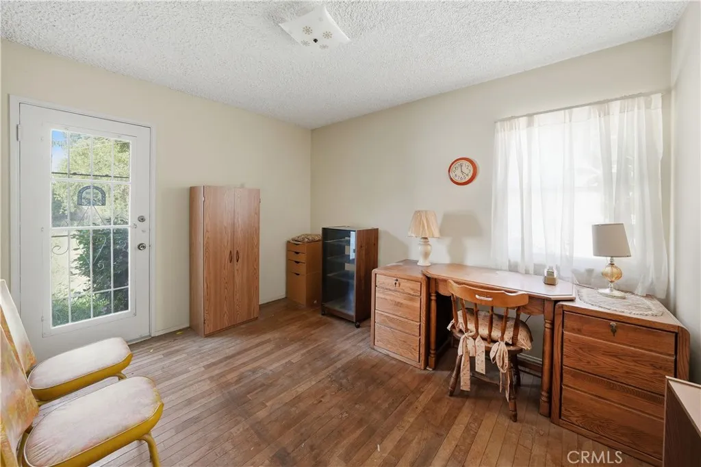 Additional image 22 of 419 Stanford Rd, Burbank, CA 91504