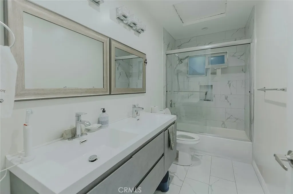 Additional image 30 of 15439 Hart Street, Van Nuys, CA 91406