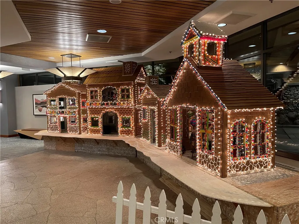 Additional image 112 of 400 Squaw Creek, Olympic Village, CA 96146