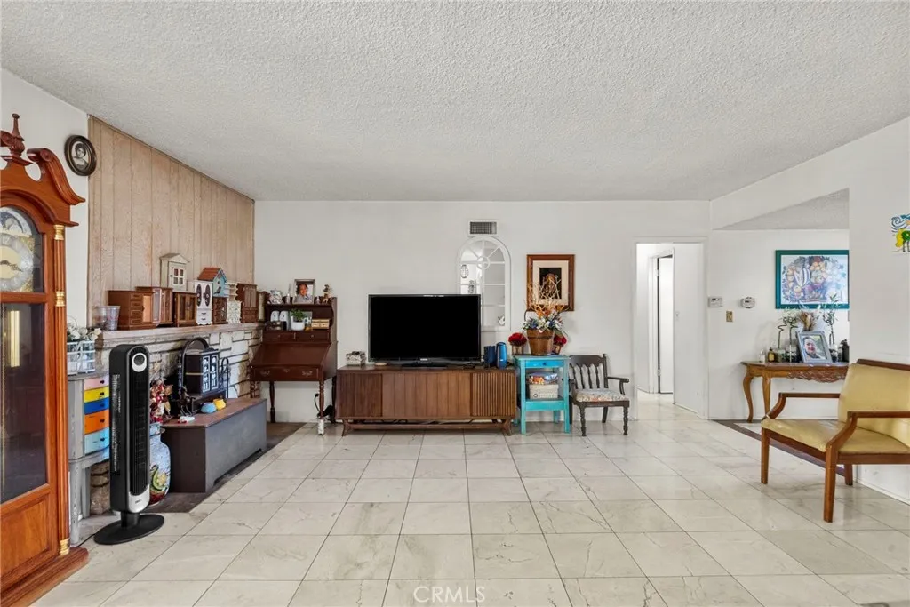 Additional image 52 of 10533 Kurt Street, Lakeview Terrace, CA 91342