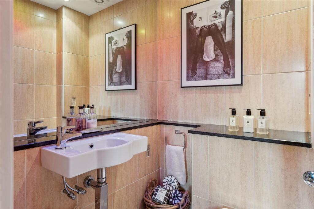 Additional image 20 of Coursers Road, Colney Heath, AL4