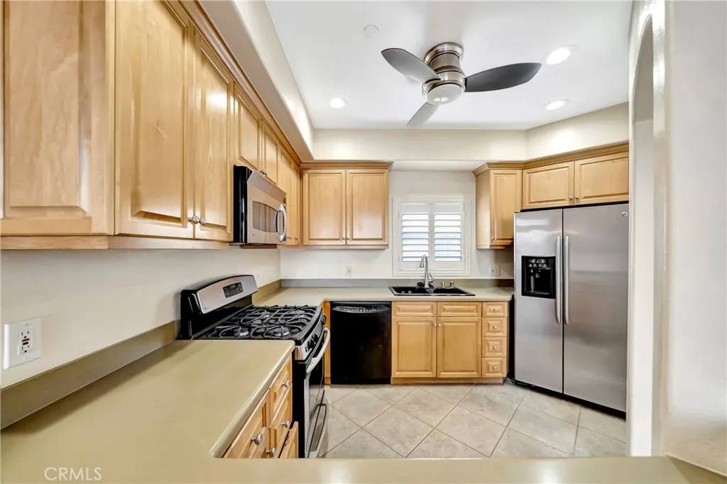 Additional image 7 of 4400 Cartwright Avenue Unit 303, Toluca Lake, CA 91602