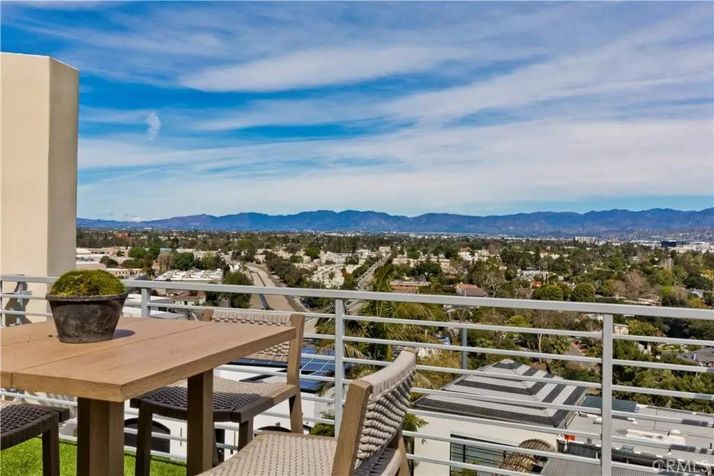 Additional image 81 of 11698 Picturesque, Studio City, CA 91604