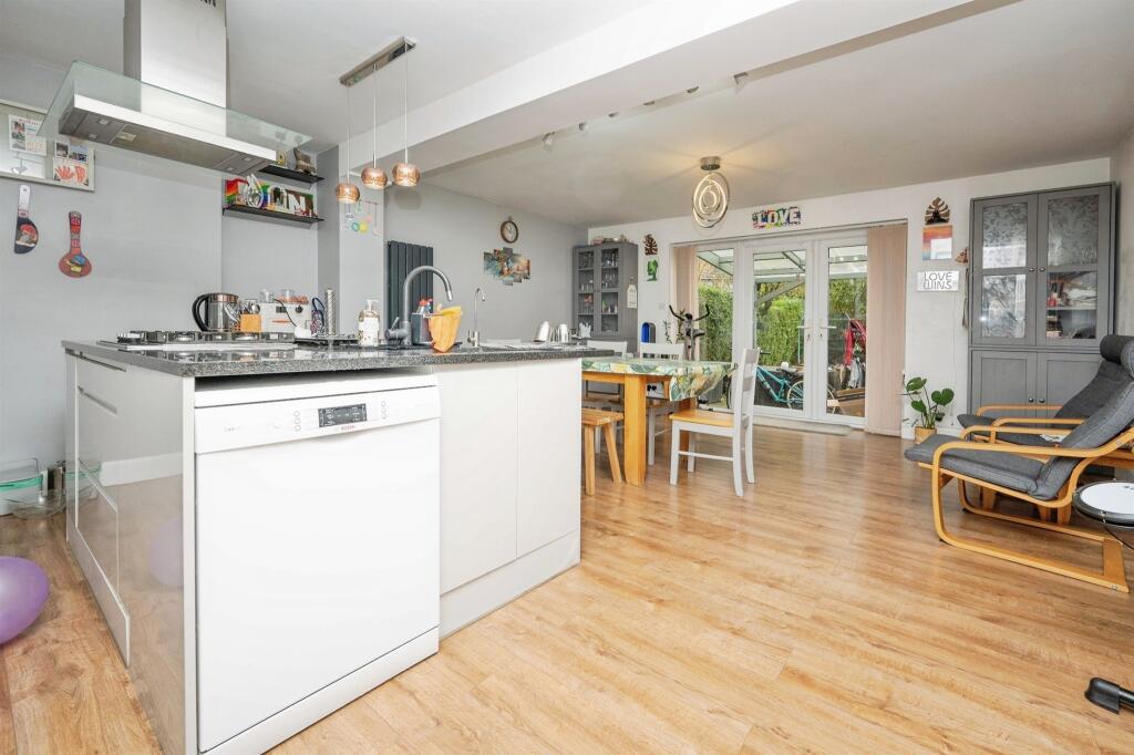 Additional image 4 of Springfields, Welwyn Garden City