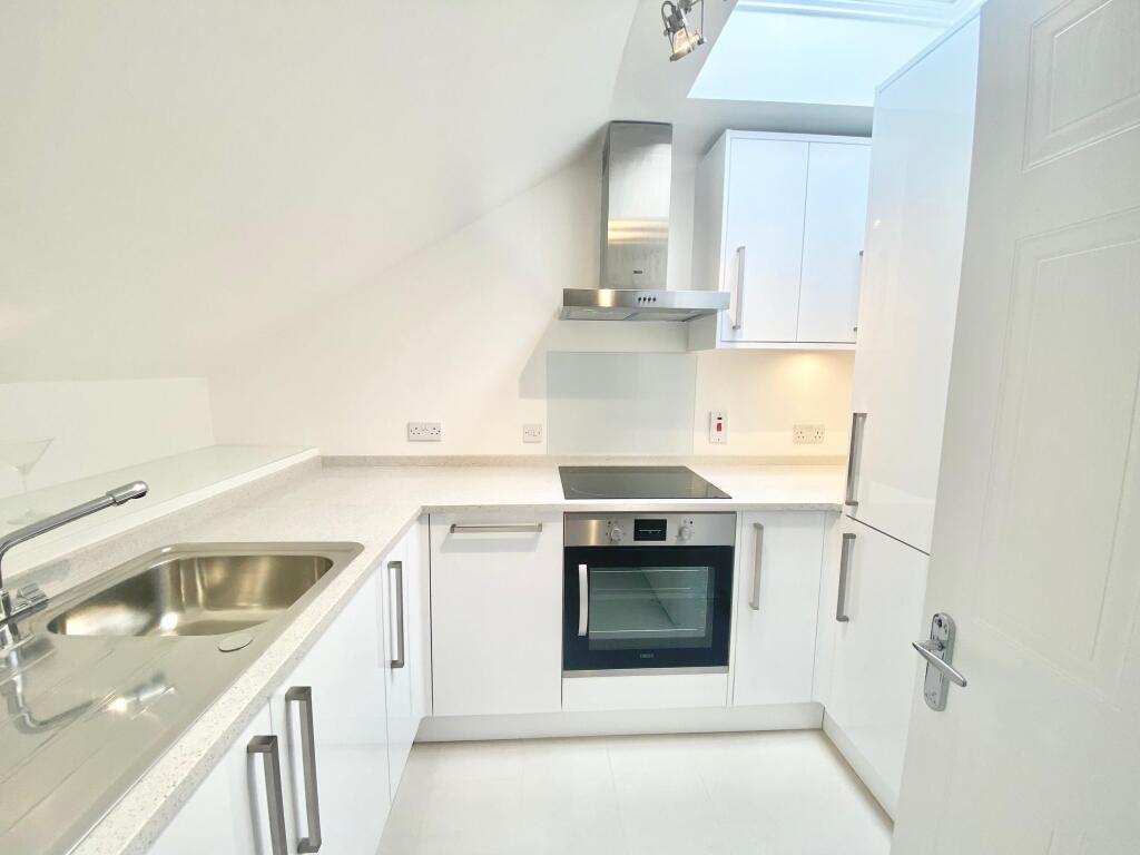 Additional image 11 of Oakwood Road, Bricket Wood, ST. ALBANS