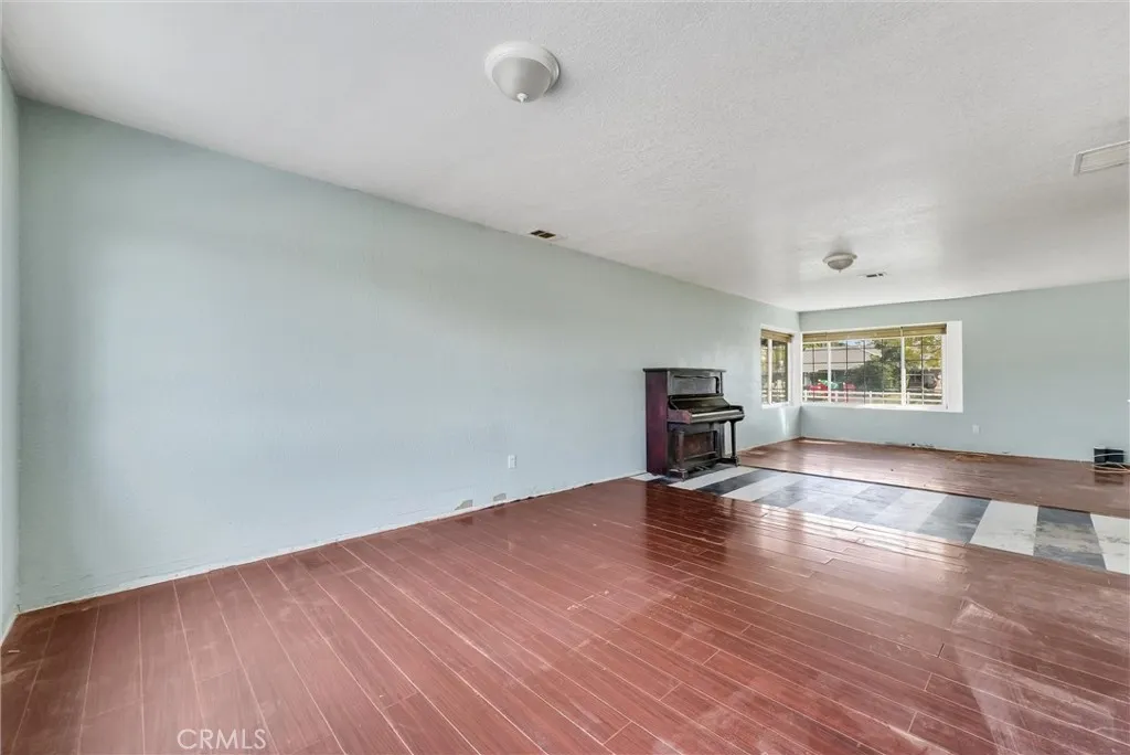 Additional image 48 of 11529 Geyser Dr, Jurupa Valley, CA 91752