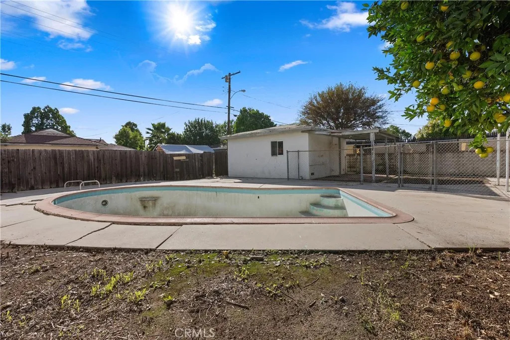 Additional image 78 of 18928 Victory Boulevard, Tarzana, CA 91335