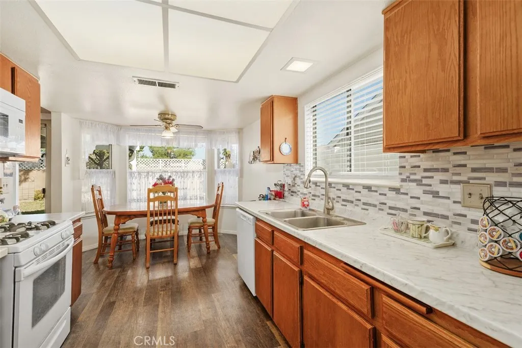 Additional image 39 of 2498 Rose Ave, Hemet, CA 92545