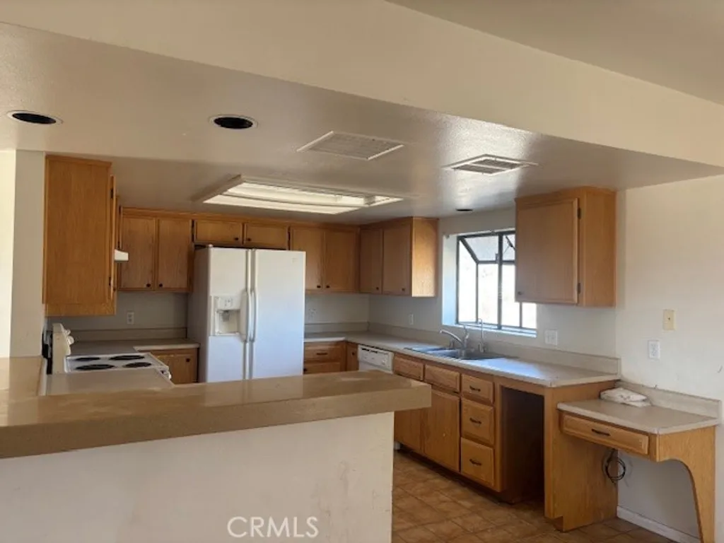 Additional image 13 of 49618 Buena Vista Drive, Morongo Valley, CA 92256