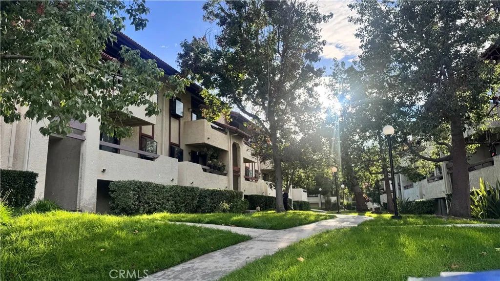 Additional image 20 of 18193 Sundowner Way Unit 816, Canyon Country, CA 91387