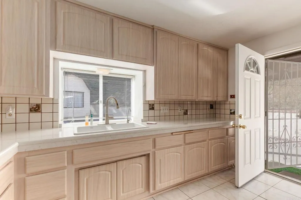 Additional image 86 of 2573 Los Alisos S, Fallbrook, CA 92028