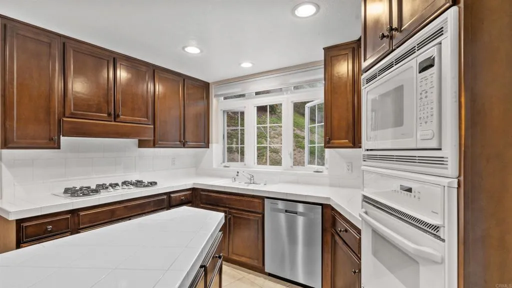 Additional image 64 of 2894 Torrey Pines Rd, La Jolla, CA 92037