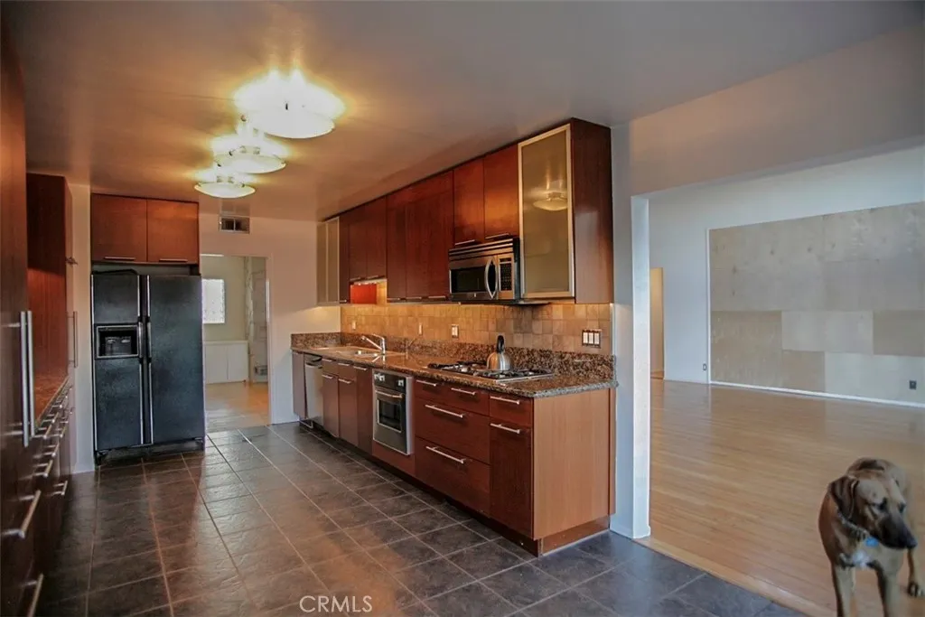 Additional image 14 of 7027 Macapa, Hollywood Hills East, CA 90068