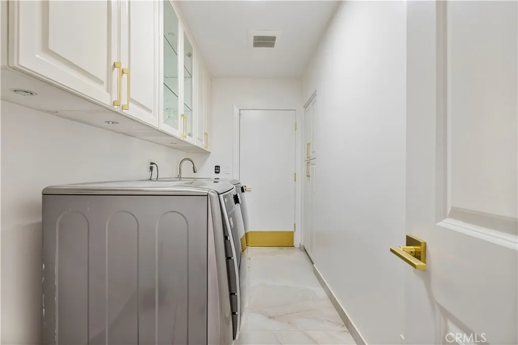 Additional image 39 of 4651 Ellenita Ave., Tarzana, CA 91356