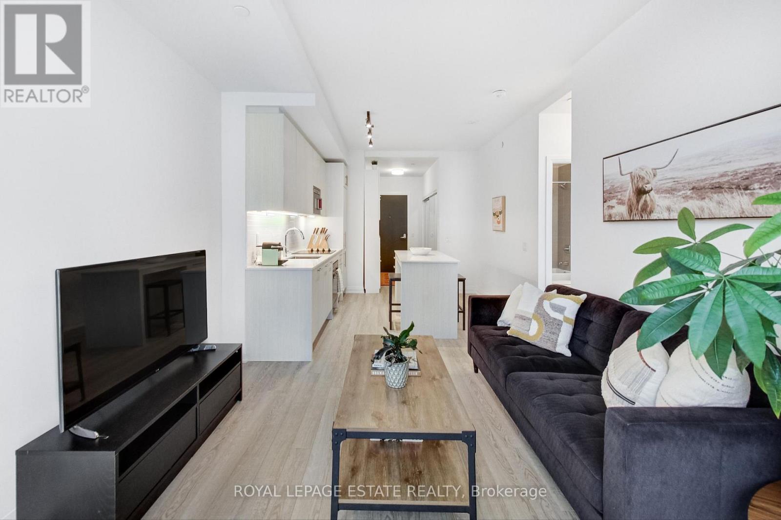 Property image for 808 - 286 MAIN STREET|Toronto (East End-Danforth), Ontario M4C4X5