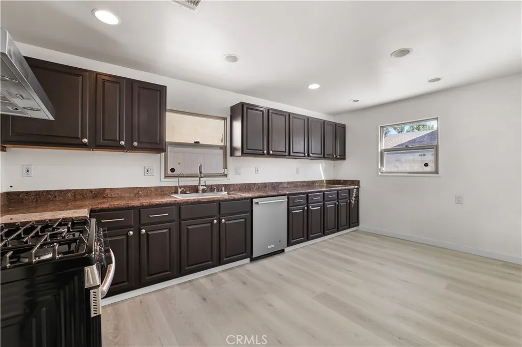 Additional image 12 of 20464 Elkwood, Winnetka, CA 91306