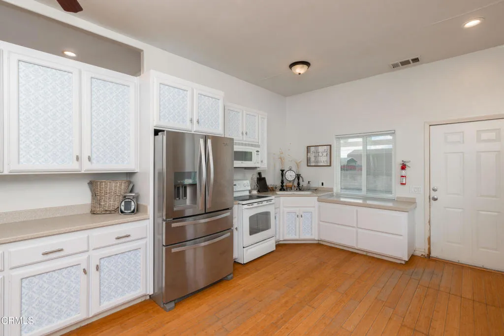 Additional image 116 of 102 Anna Lane, Bakersfield, CA 93308