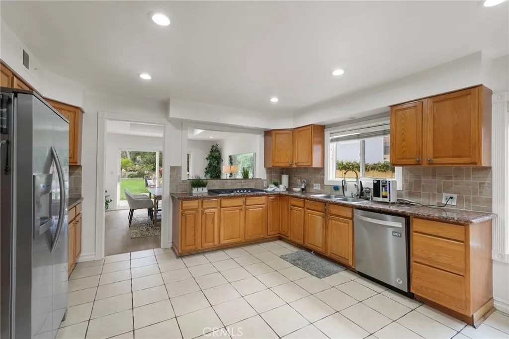 Additional image 92 of 18760 Wells, Tarzana, CA 91356