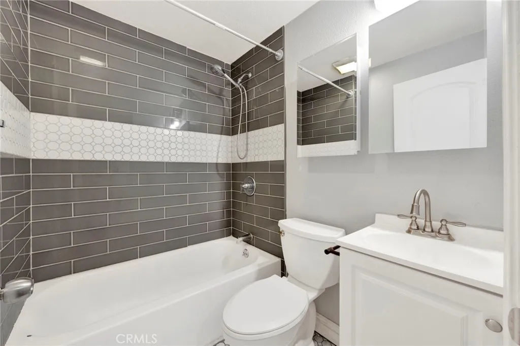 Additional image 36 of 1109 S Dacotah St, Los Angeles, CA 90023