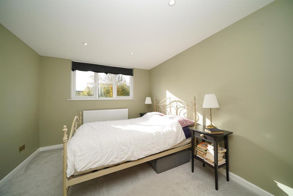 Additional image 19 of Butterfield Road, Wheathampstead