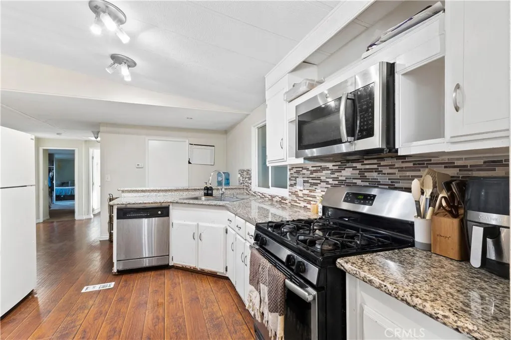 Additional image 65 of 19078 Monterey St, Hesperia, CA 92345