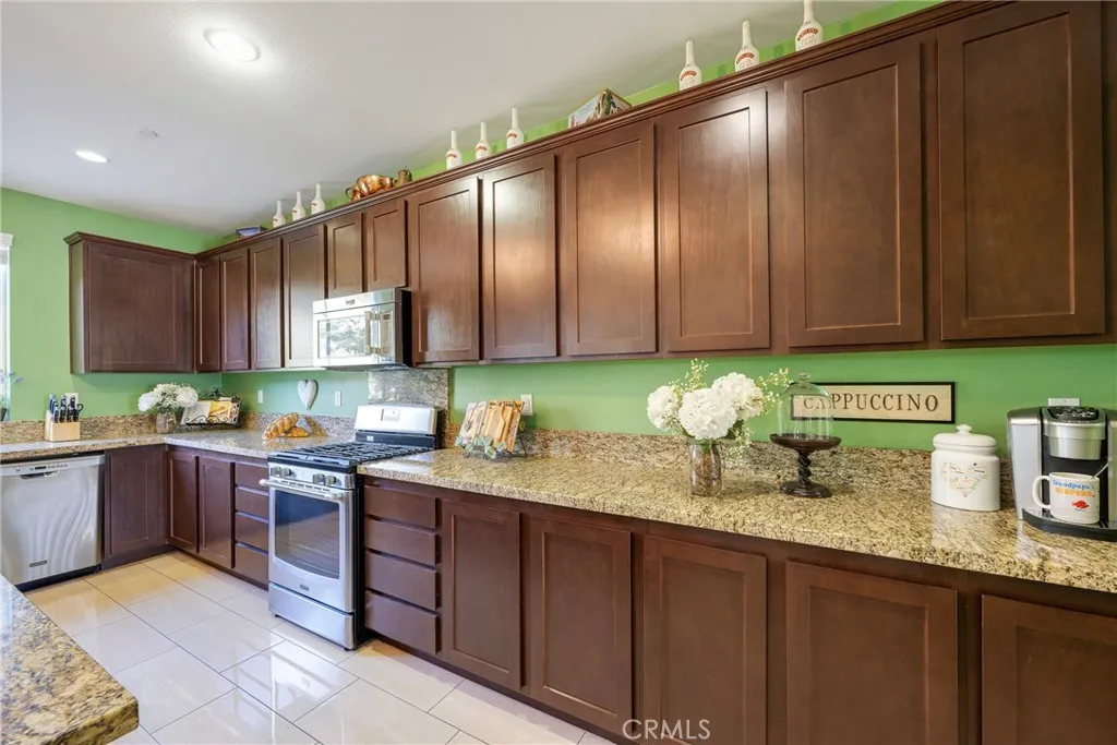 Additional image 103 of 11781 Forsythia St, Jurupa Valley, CA 91752