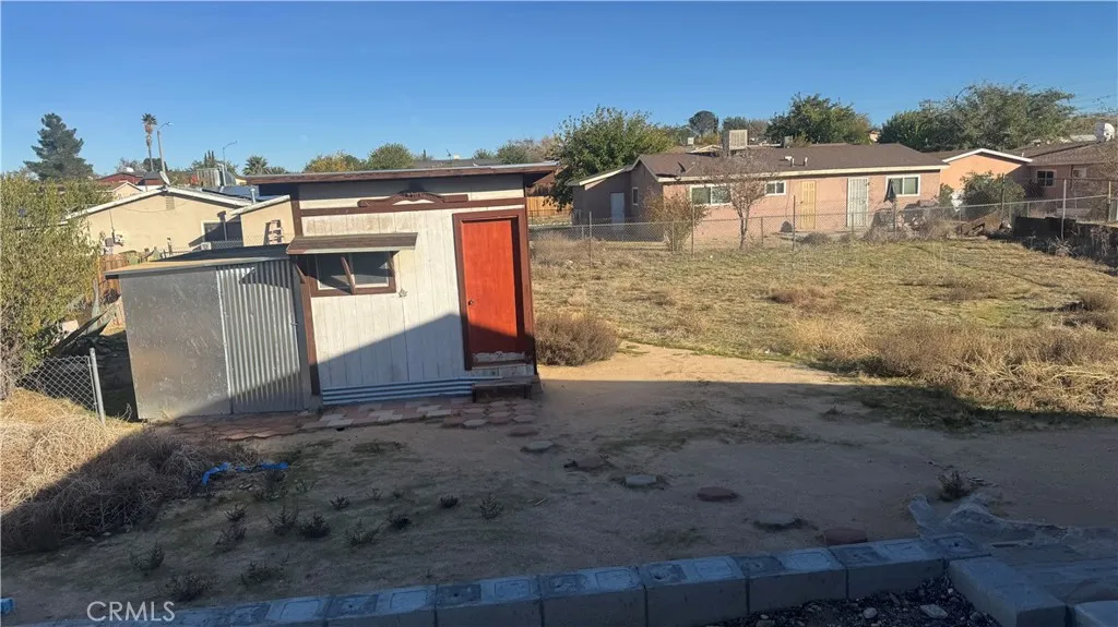 14327 Rodeo Drive, Victorville, CA 92395