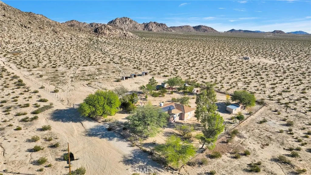 Additional image 46 of 38744 East End Road, Lucerne Valley, CA 92356