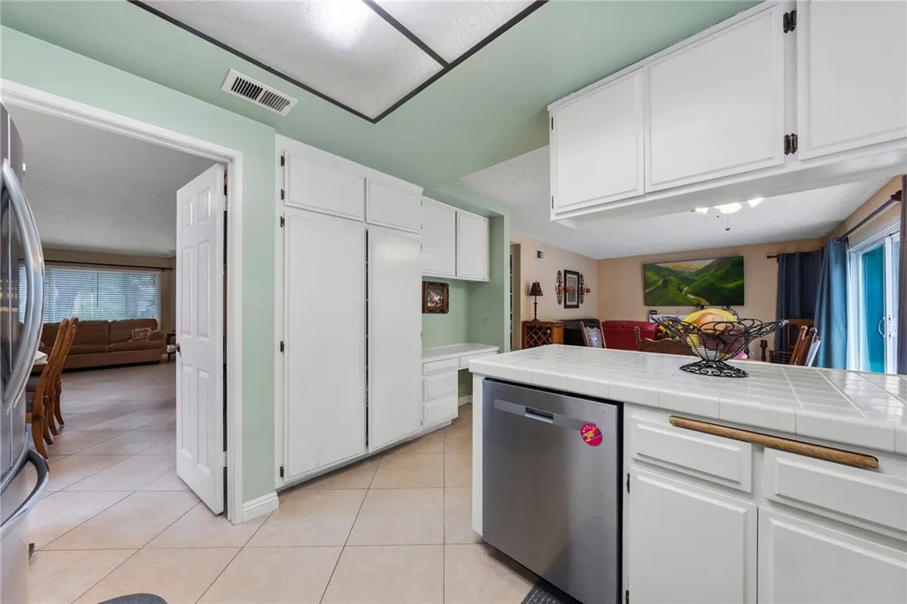 Additional image 13 of 11735 Country Flower Ln, Moreno Valley, CA 92557