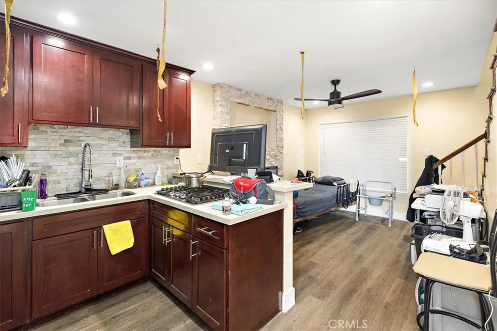 Additional image 117 of 11612 Cimarron Ave, Hawthorne, CA 90250