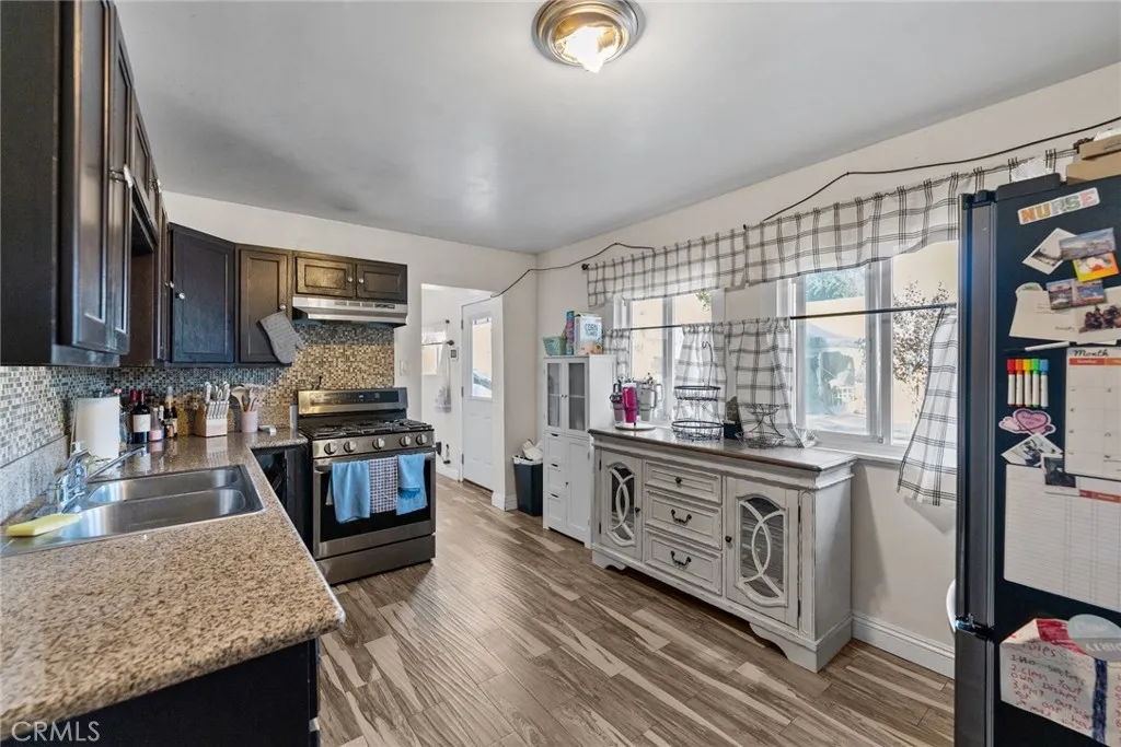 Additional image 12 of 352 E 16th St, San Bernardino, CA 92404