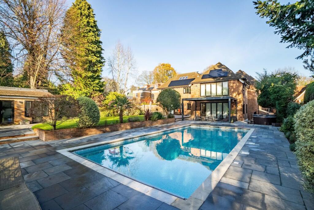 Additional image 25 of Marshals Drive, St. Albans, Hertfordshire, AL1