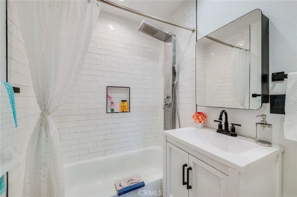 Additional image 54 of 11321 212th St, Lakewood, CA 90715