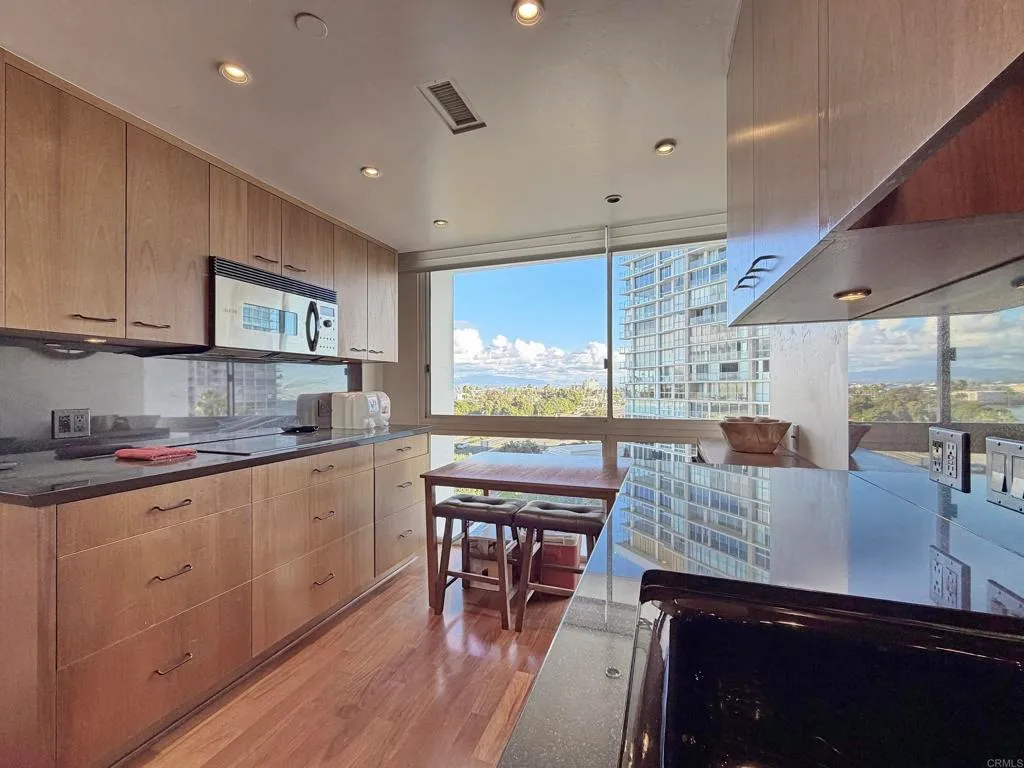 Additional image 11 of 1810 Avenida del Mundo Unit 503, Coronado, CA 92118