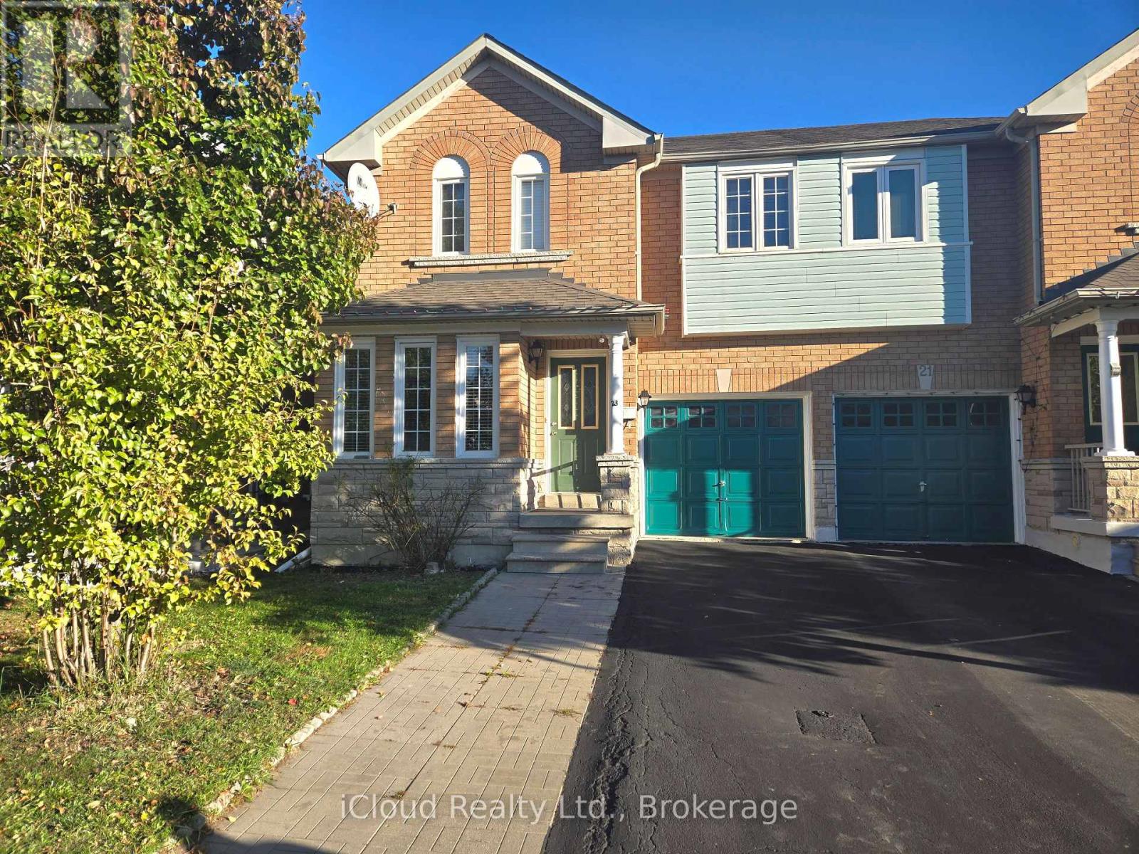 23 STREAMSIDE LANE|Brampton (Sandringham-Wellington), Ontario L6R2A9