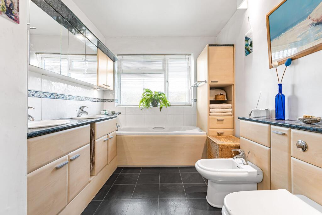 Additional image 14 of Bluebridge Avenue, Brookmans Park, AL9