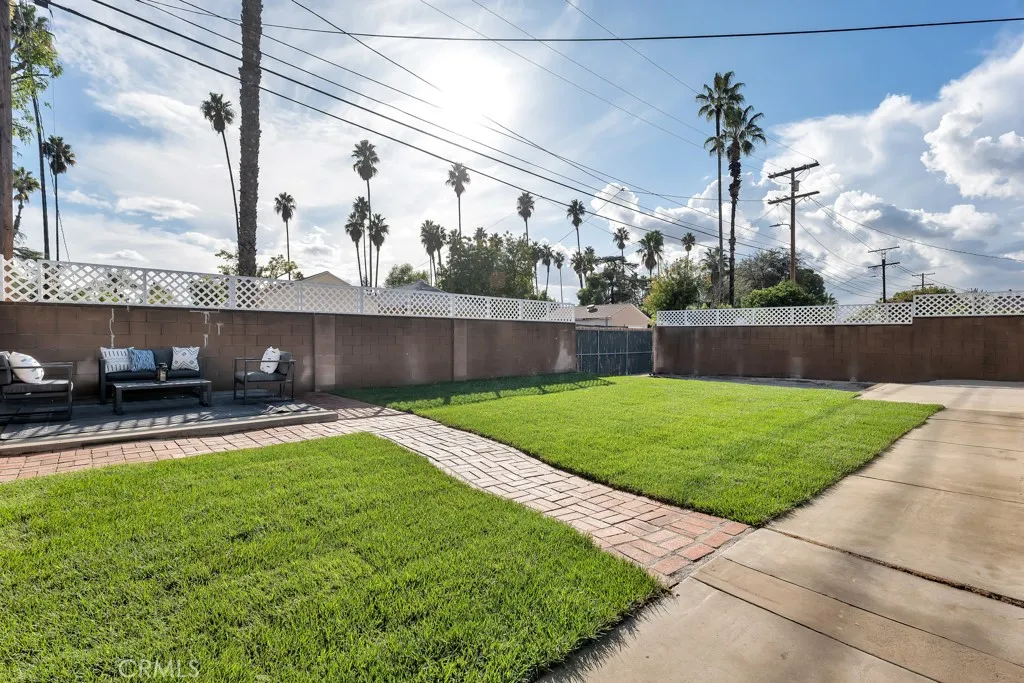 Additional image 10 of 17452 Cantlay Street, Lake Balboa, CA 91406