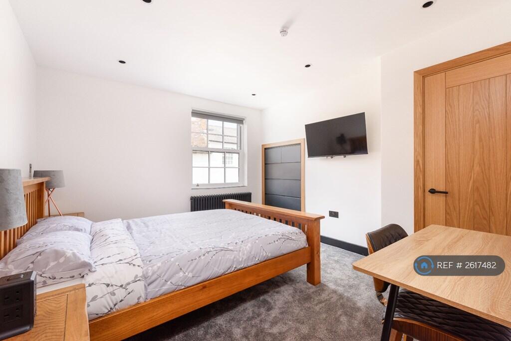 Additional image 14 of High Street, Redbourn, AL3