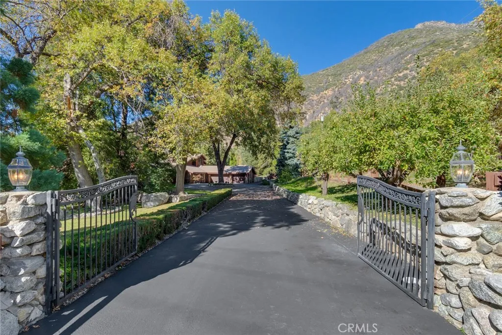 Additional image 95 of 39292 Oak Glen Road, Oak Glen, CA 92399