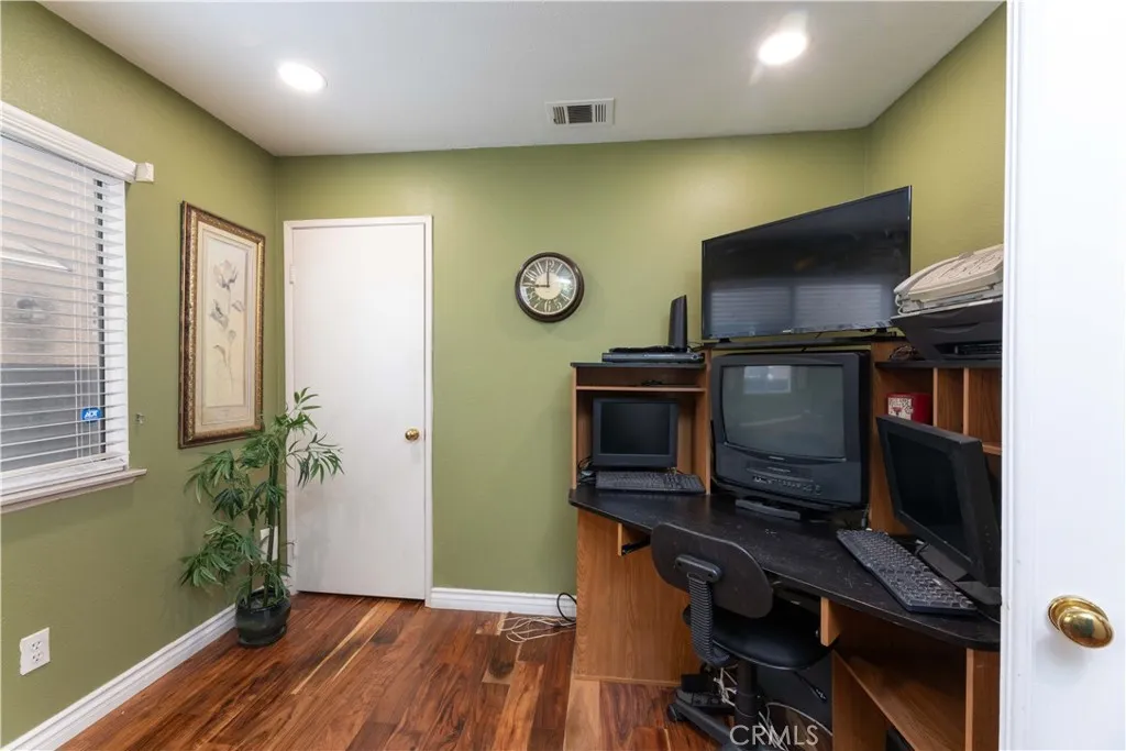 Additional image 46 of 11541 Plane Tree Rd, Fontana, CA 92337