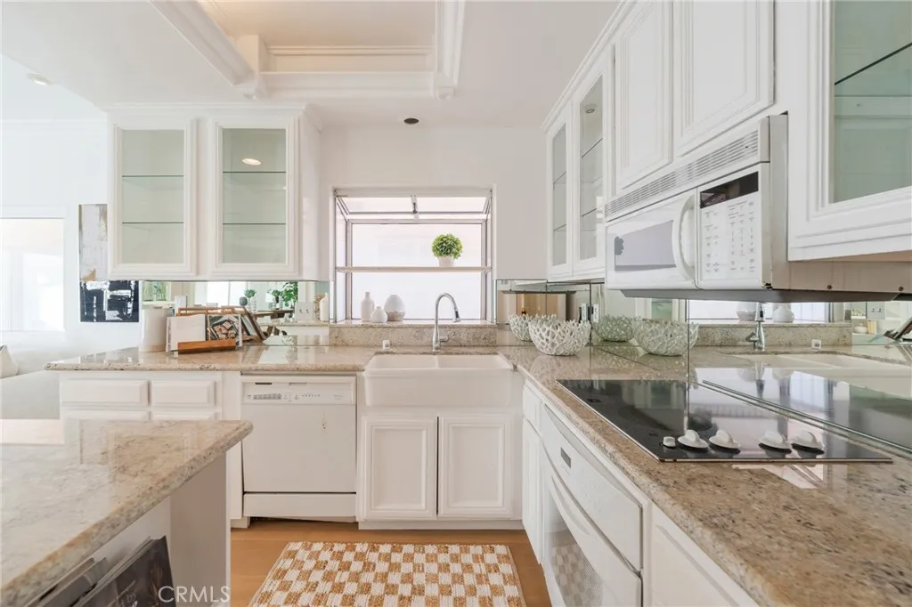 Additional image 56 of 118 8th St, Huntington Beach, CA 92648