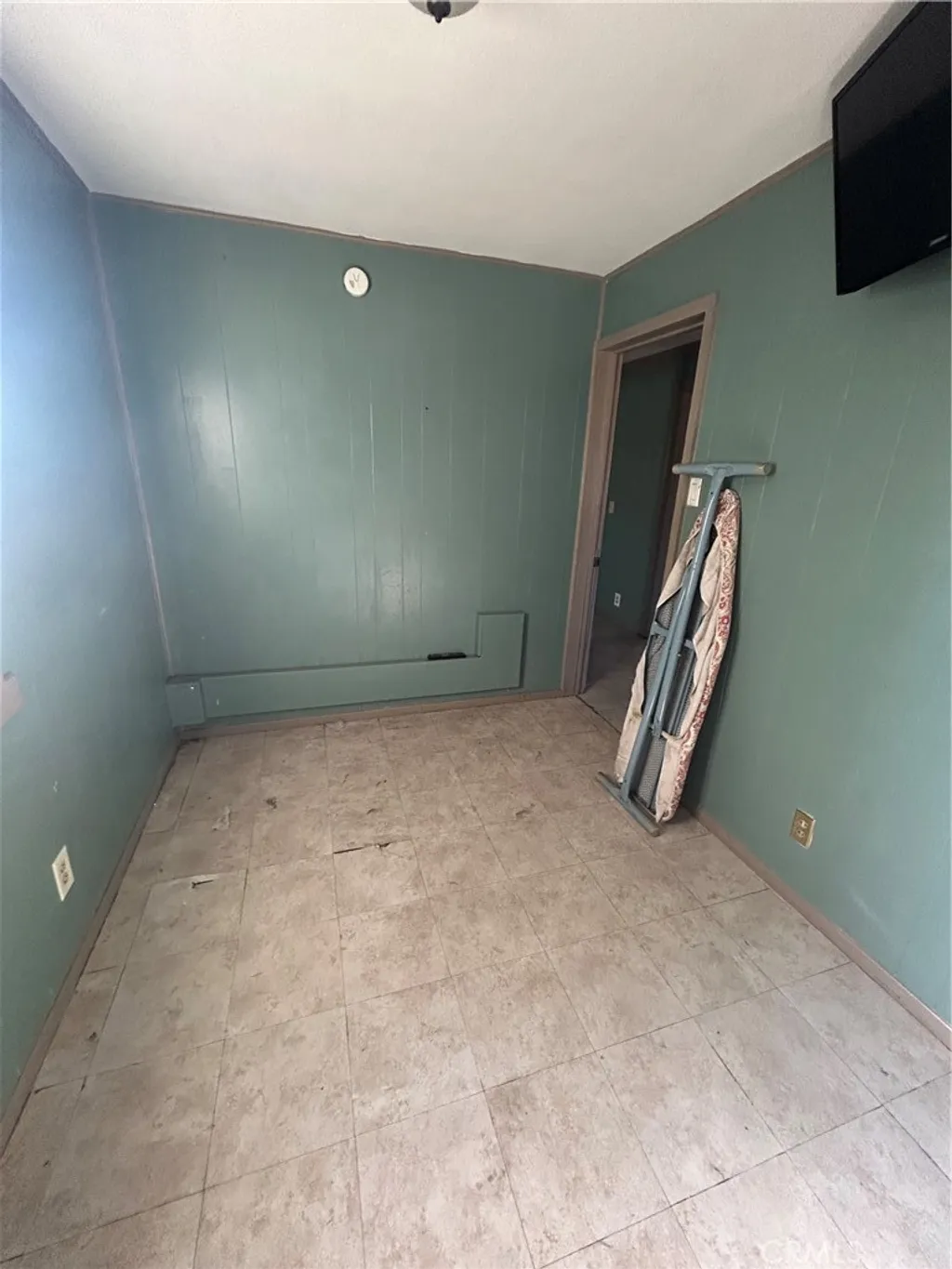 Additional image 20 of 467 W G Street, Colton, CA 92324