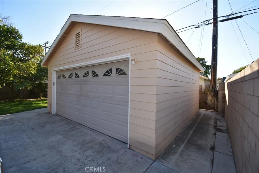 Additional image 31 of 622 S Parton St, Santa Ana, CA 92701