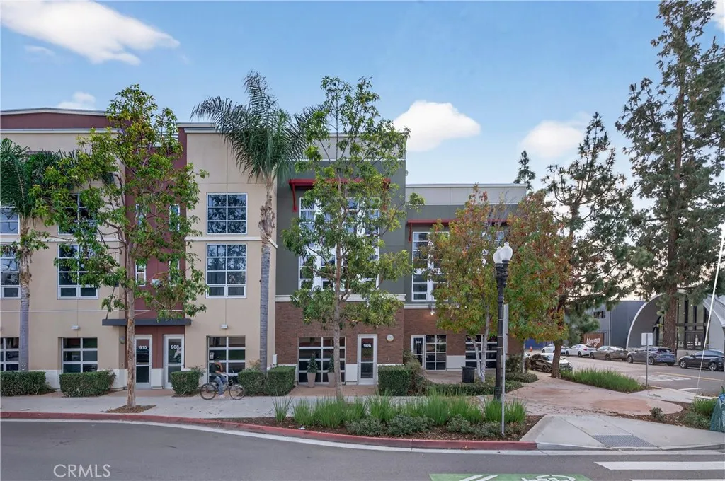 Additional image 13 of 906 E Civic Center Dr, Santa Ana, CA 92701