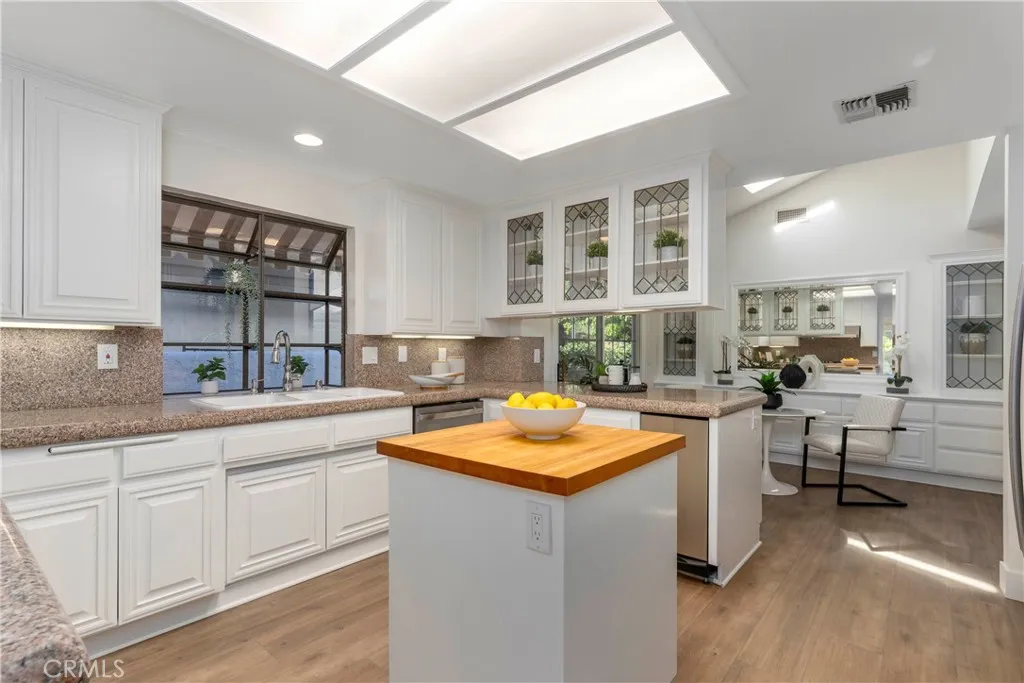 Additional image 50 of 24412 Voltara Court, Calabasas, CA 91302