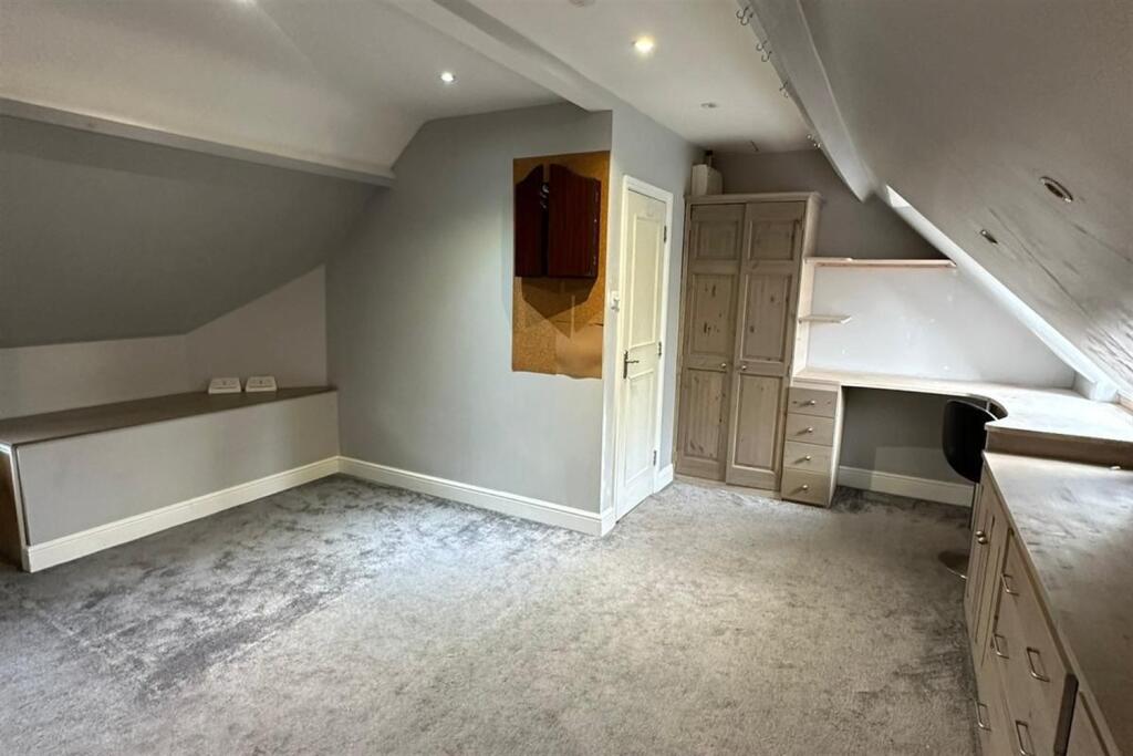 Additional image 11 of New Road, AL6