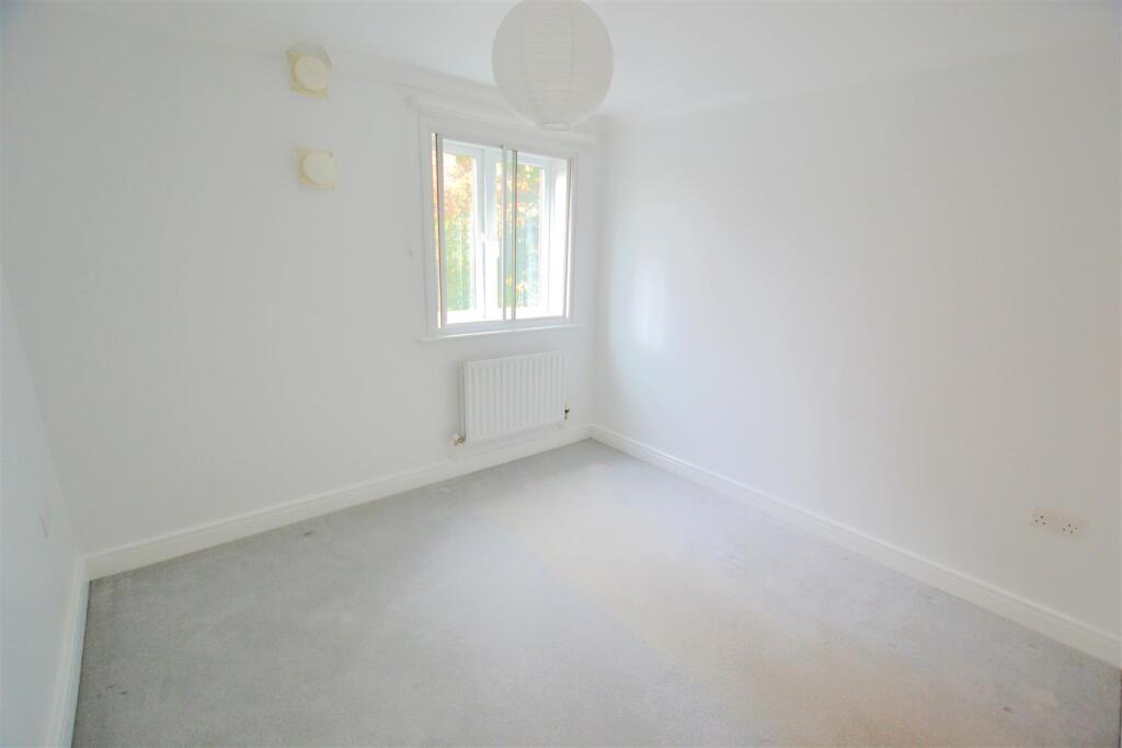 Additional image 9 of North Drive, Hatfield