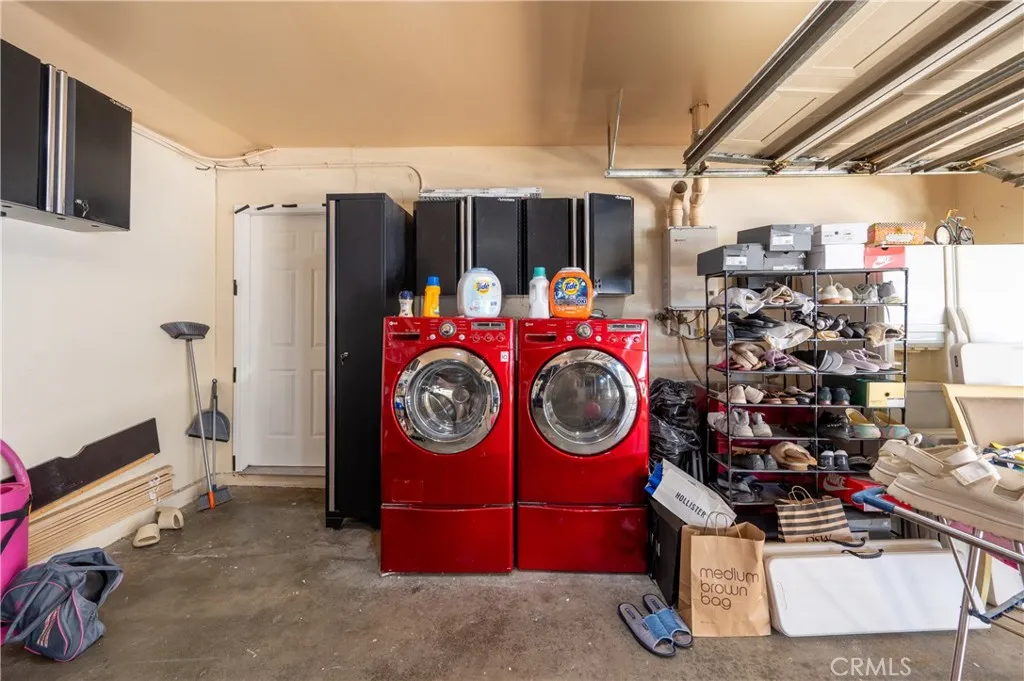 Additional image 37 of 16038 Hartland Street, Van Nuys, CA 91406