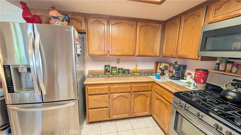 Additional image 6 of 28210 Desert View Rd, Apple Valley, CA 92308