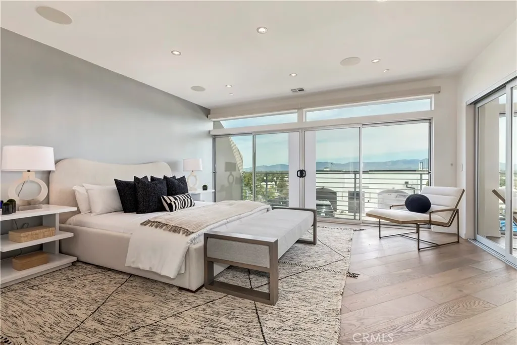 Additional image 5 of 11698 Picturesque, Studio City, CA 91604